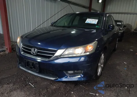 2015 Honda Accord Ex-L V-6 z USA, uszkodzony, nr VIN 1HGCR3F88FA025296